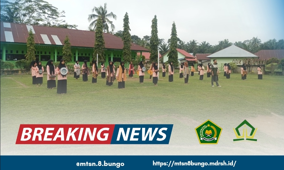 SISWA SISWI MTSN 8 BUNGO ANTUSIAS LAKSANAKAN LATIHAN TARI MASSAL MTQ KECAMATAN 