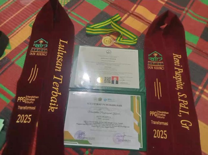 Guru MTsN 8 Bungo Raih Lulusan Terbaik Akidah Akhlak pada PPG IAIN Kerinci