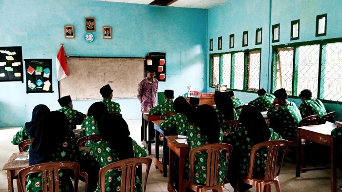 ASAS Genap Tahun Pelajaran 2025/2026 Mata Pelajaran Akidah Akhlak di MTsN 8 Bungo Berjalan Lancar dan Tertib ASAS Genap Tahun Pelajaran 2025/2026 Mata Pelajaran Akidah Akhlak di MTsN 8 Bungo Berjalan Lancar dan Tertib