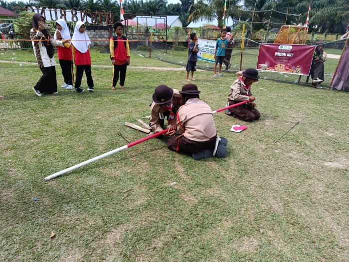 Semangat Pramuka Berkibar di MTsN 8 Bungo: Lomba PBT Antar SD/MI Sukses Digelar