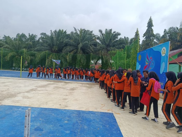 Salam Suci Menyambut Ramadhan: Keluarga Besar MTsN 8 Bungo Gelar Kegiatan Saling Bermaafan