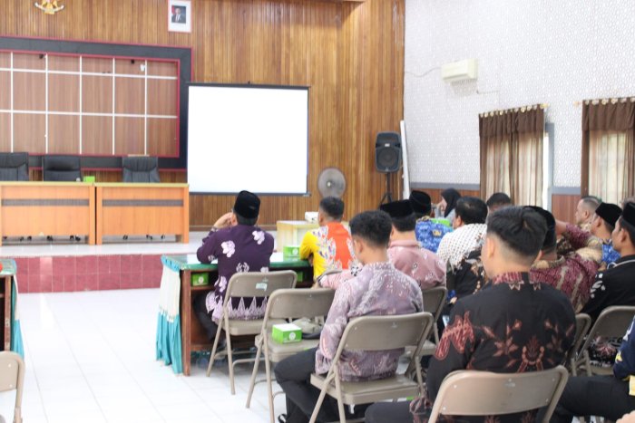 Operator MTsN 8 Bungo Ikuti Pembinaan Kontributor Humas Kemenag Bungo untuk Tingkatkan Kualitas Publikasi Madrasah