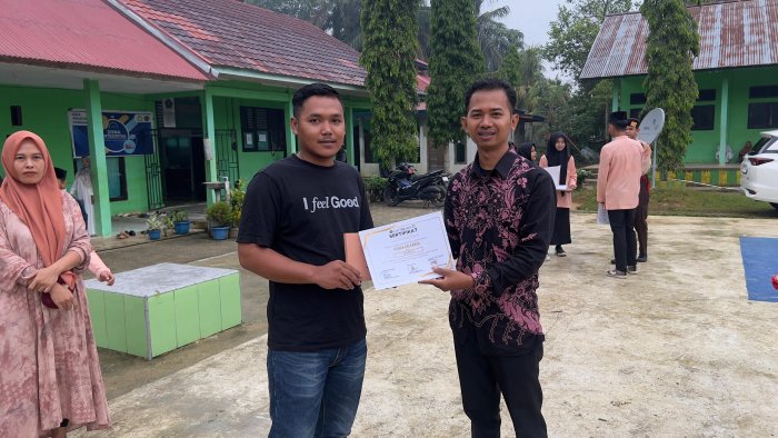 Atikah Salsabila Kembali Ukir Prestasi, Pertahankan Juara 2 di Kelas 7A MTsN 8 Bungo
