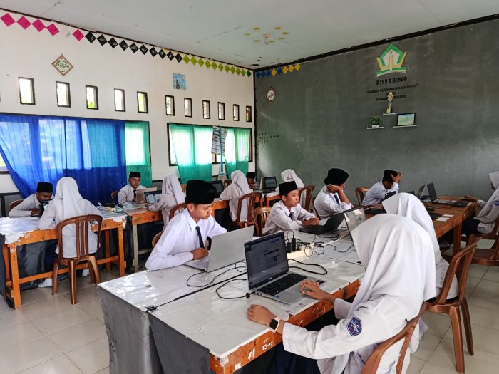 Gladi Bersih TKA Hari Kedua Sesi Kedua Berjalan Lancar, Siswa Antusias Mengikuti Ujian Literasi dan Bahasa Indonesia