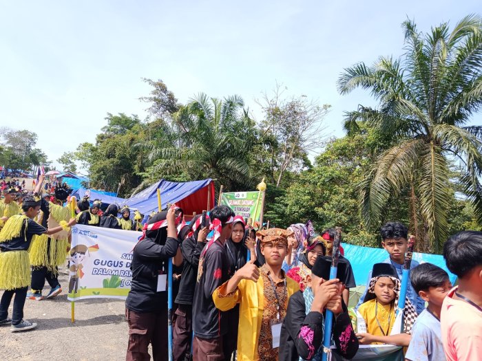 Menanamkan Cinta Budaya Sejak Dini: MTsN 8 Bungo Lestarikan Warisan Nusantara