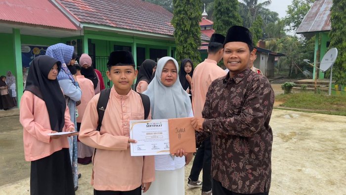 Ridwan Nur Effendi, Siswa MTsN 8 Bungo Raih Juara 3: Bukti Belajar Fokus Membawa Hasil Gemilang