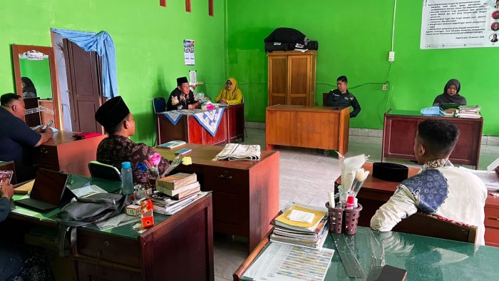 Rapat Pembagian Tugas Awal Semester Ganjil TP 2026/2027, MTsN 8 Bungo Perkuat Sinergi Wujudkan Pendidikan Berkualitas Rapat Pembagian Tugas Awal Semester Ganjil TP 2026/2027, MTsN 8 Bungo Perkuat Sinergi Wujudkan Pendidikan Berkualitas