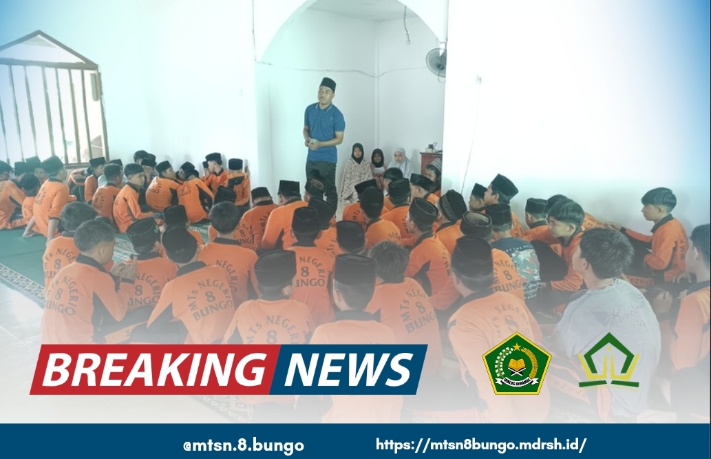 PELAKSANAAN KULTUM DAN SHOLAT BERJAMAAH DI MADRASAH TSANAWIYAH NEGERI 8 BUNGO DI HARI SABTU