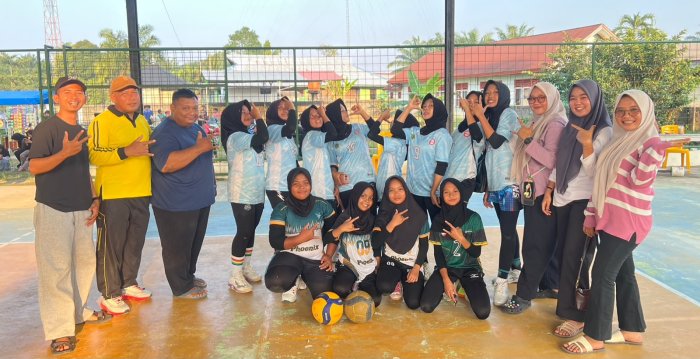 Tim Voli Putri MTsN 8 Bungo Melaju ke Babak Berikutnya di Turnamen HUT RI Ke-81 Dusun Gapura Suci Tim Voli Putri MTsN 8 Bungo Melaju ke Babak Berikutnya di Turnamen HUT RI Ke-81 Dusun Gapura Suci