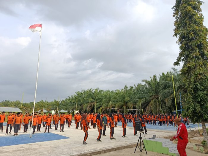 Senam Sehat Sabtu Pagi, Wujudkan Semangat Hidup Sehat di MTsN 8 Bungo